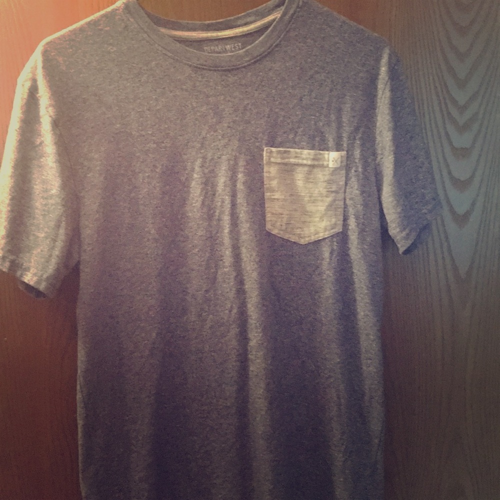 Blue tee with grey pocket